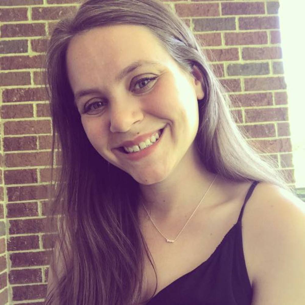 Meet your Posher, Carly